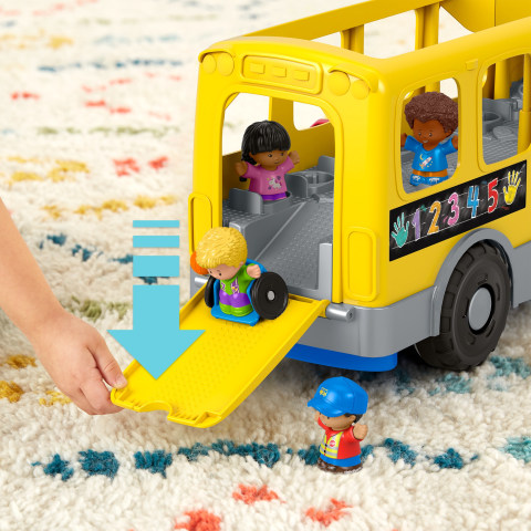 little people big yellow school bus